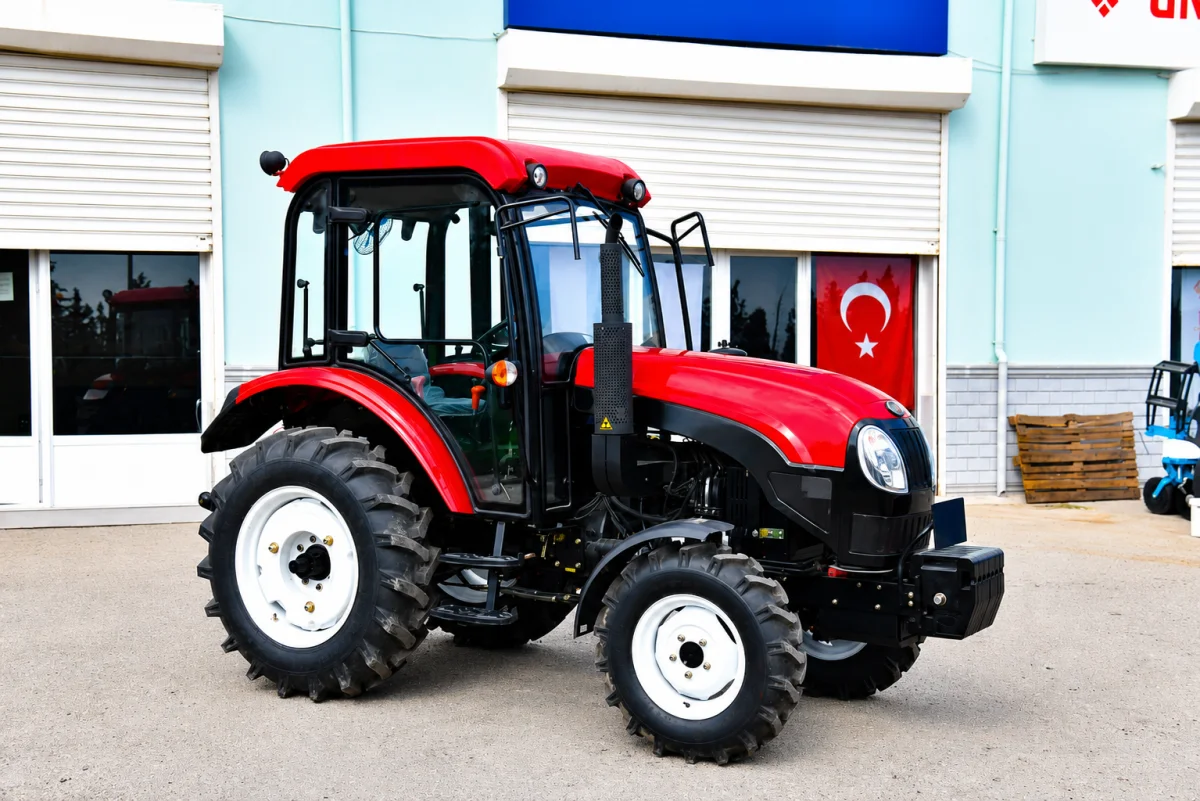 Traktor — K/T texnikası və ehtiyyat hissə, Bakı