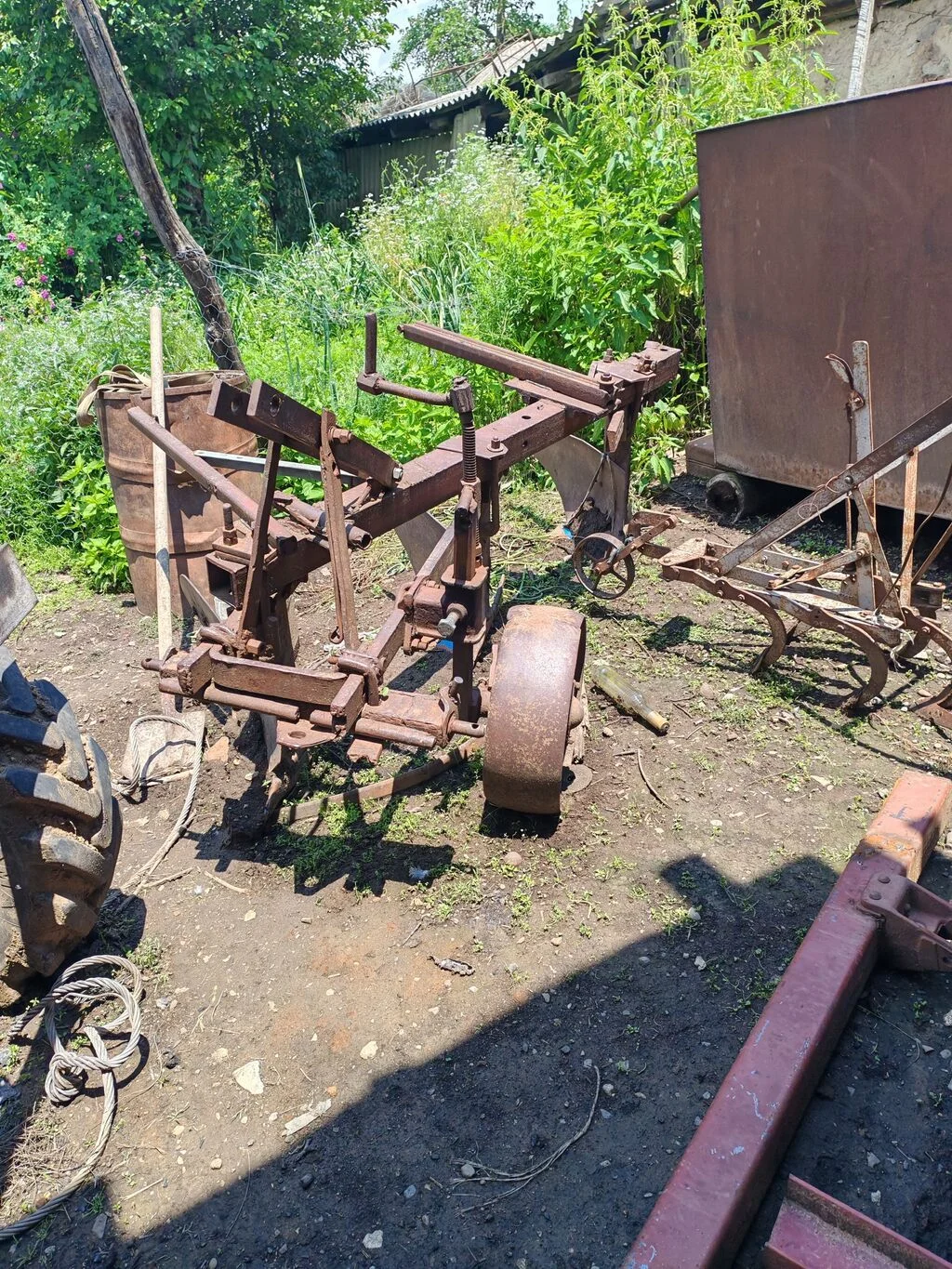 Traktor hissəsi — K/T texnikası və ehtiyyat hissə, Gədəbəy
