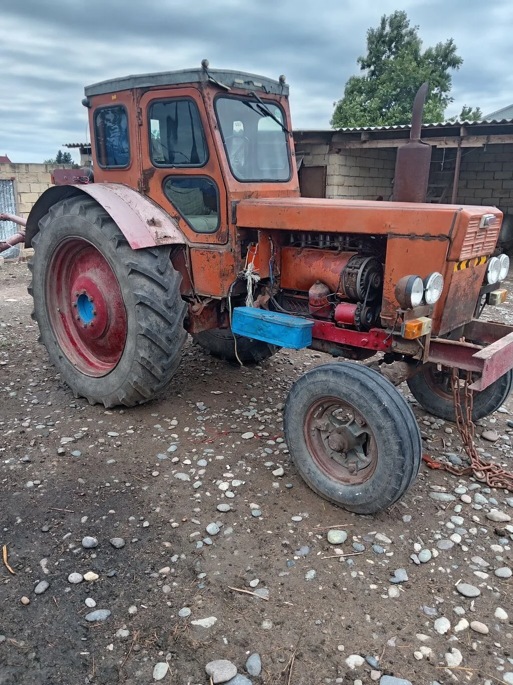 Traktor — K/T texnikası və ehtiyyat hissə, Bərdə