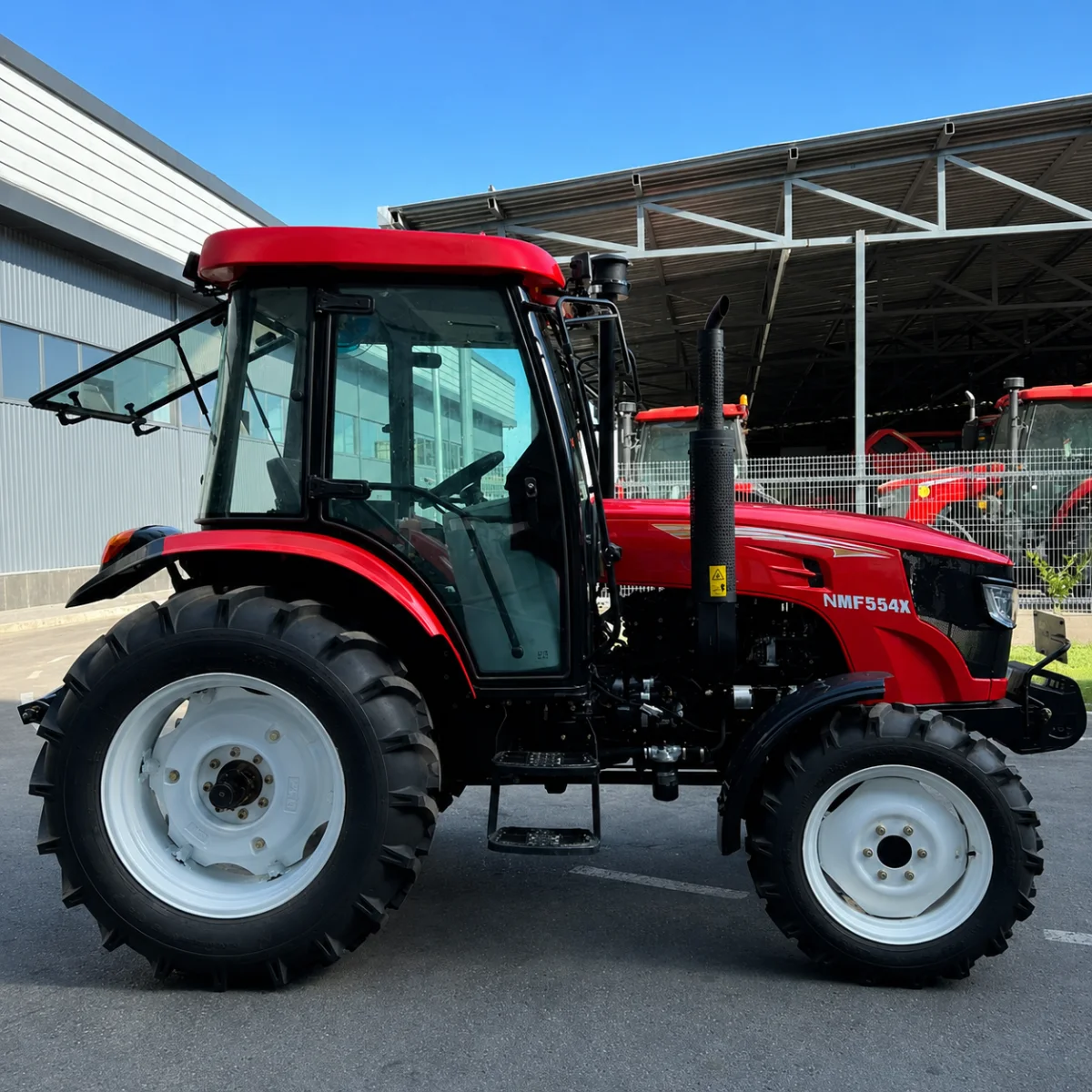 Traktor — K/T texnikası və ehtiyyat hissə, Bakı