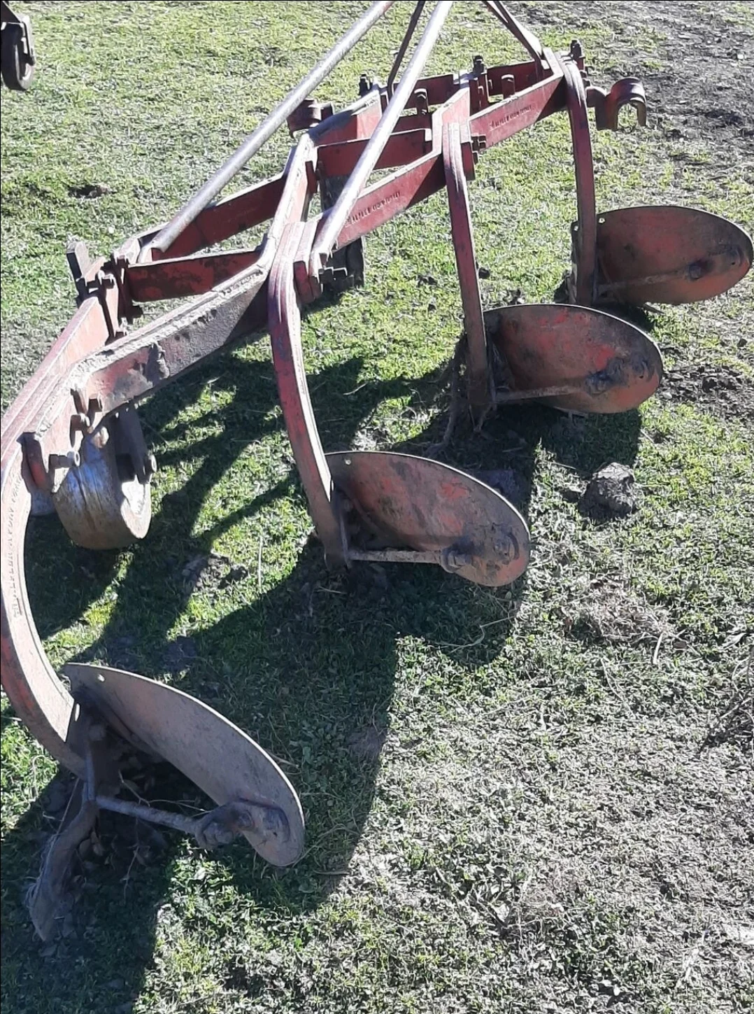 Traktor kotanı — K/T texnikası və ehtiyyat hissə, Yardımlı