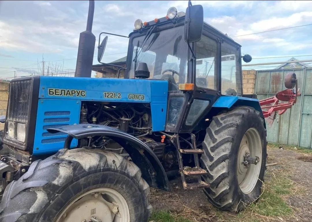 Traktor — K/T texnikası və ehtiyyat hissə, Bərdə