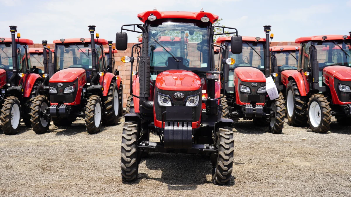 Traktor — K/T texnikası və ehtiyyat hissə, Bakı