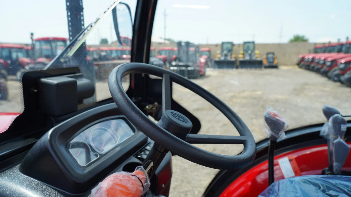 Traktor — K/T texnikası və ehtiyyat hissə, Bakı