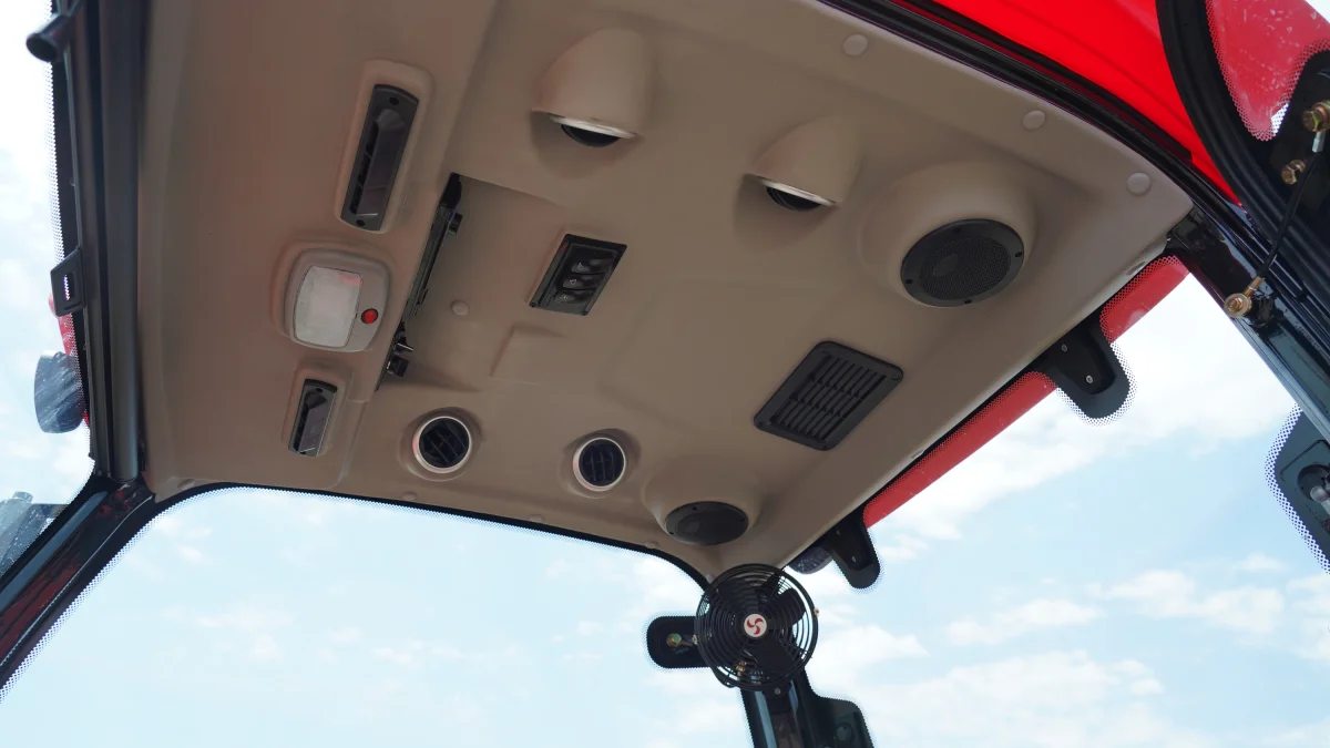 Traktor — K/T texnikası və ehtiyyat hissə, Bakı