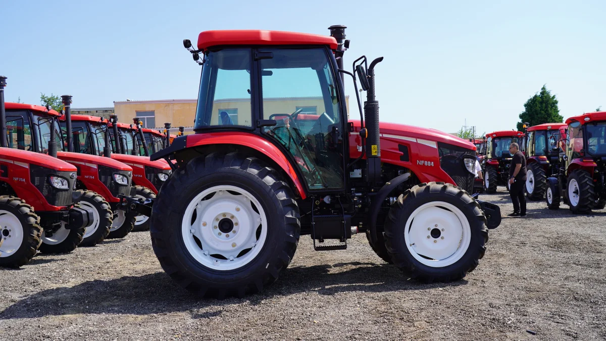 Traktor — K/T texnikası və ehtiyyat hissə, Bakı