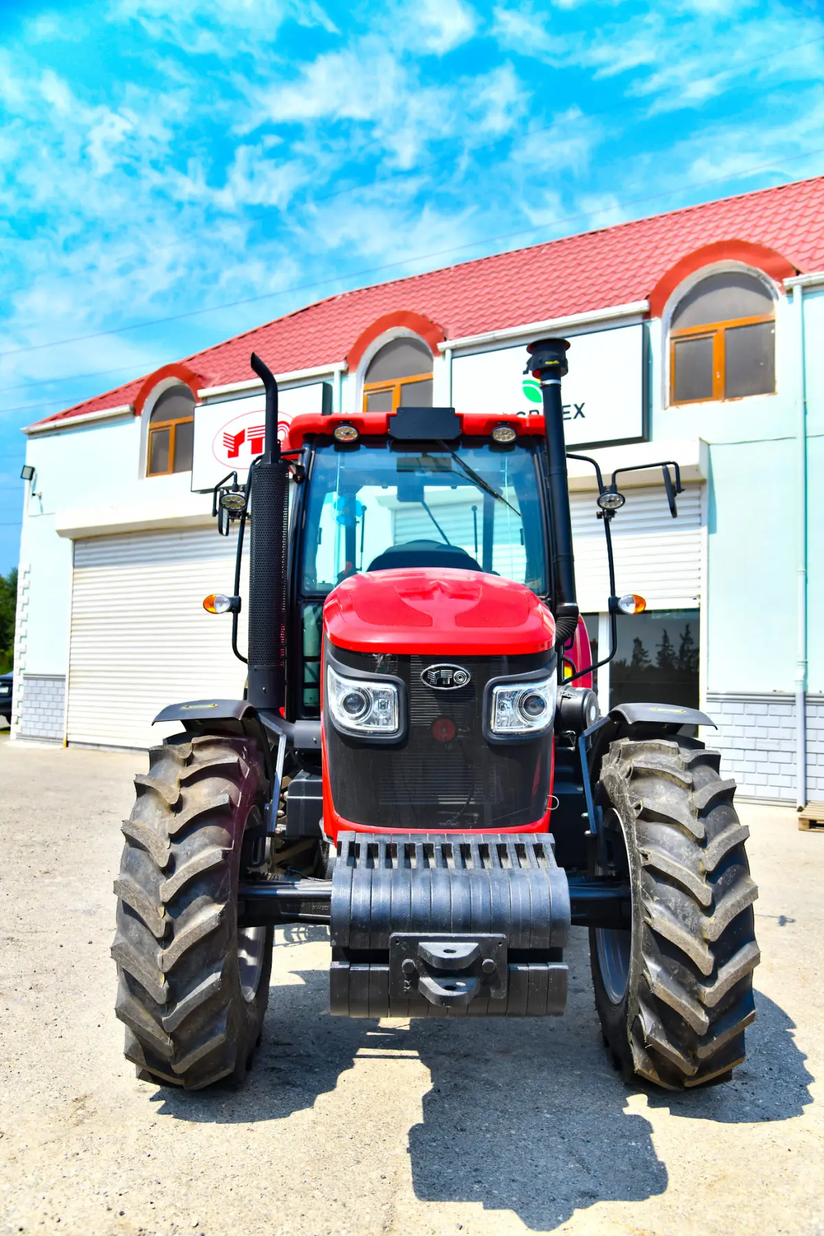 Traktor — K/T texnikası və ehtiyyat hissə, Bakı