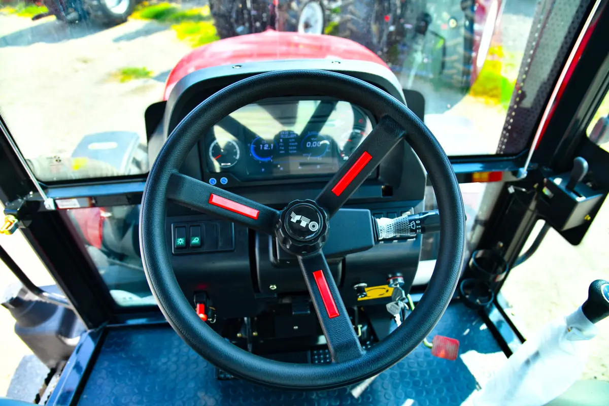 Traktor — K/T texnikası və ehtiyyat hissə, Bakı