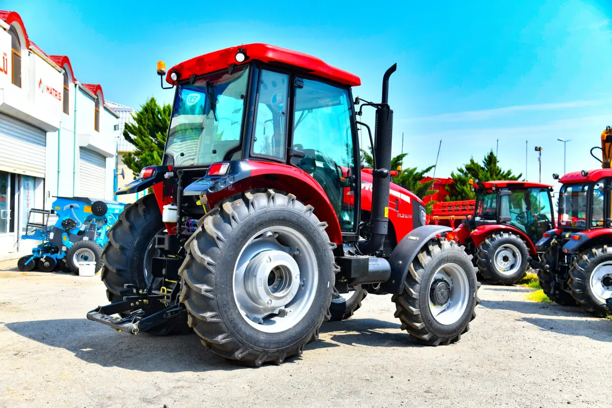 Traktor — K/T texnikası və ehtiyyat hissə, Bakı