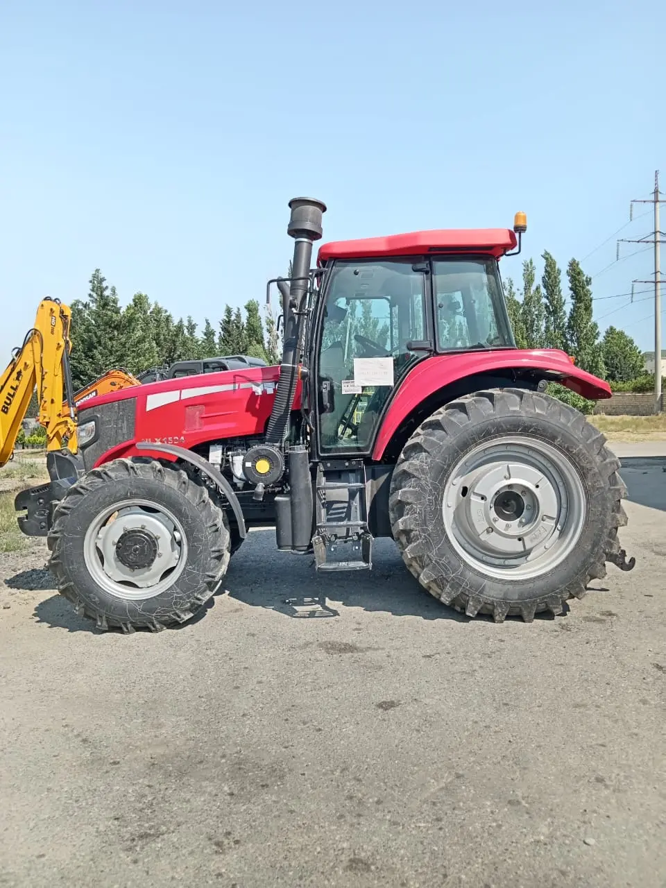 Traktor — K/T texnikası və ehtiyyat hissə, Bakı