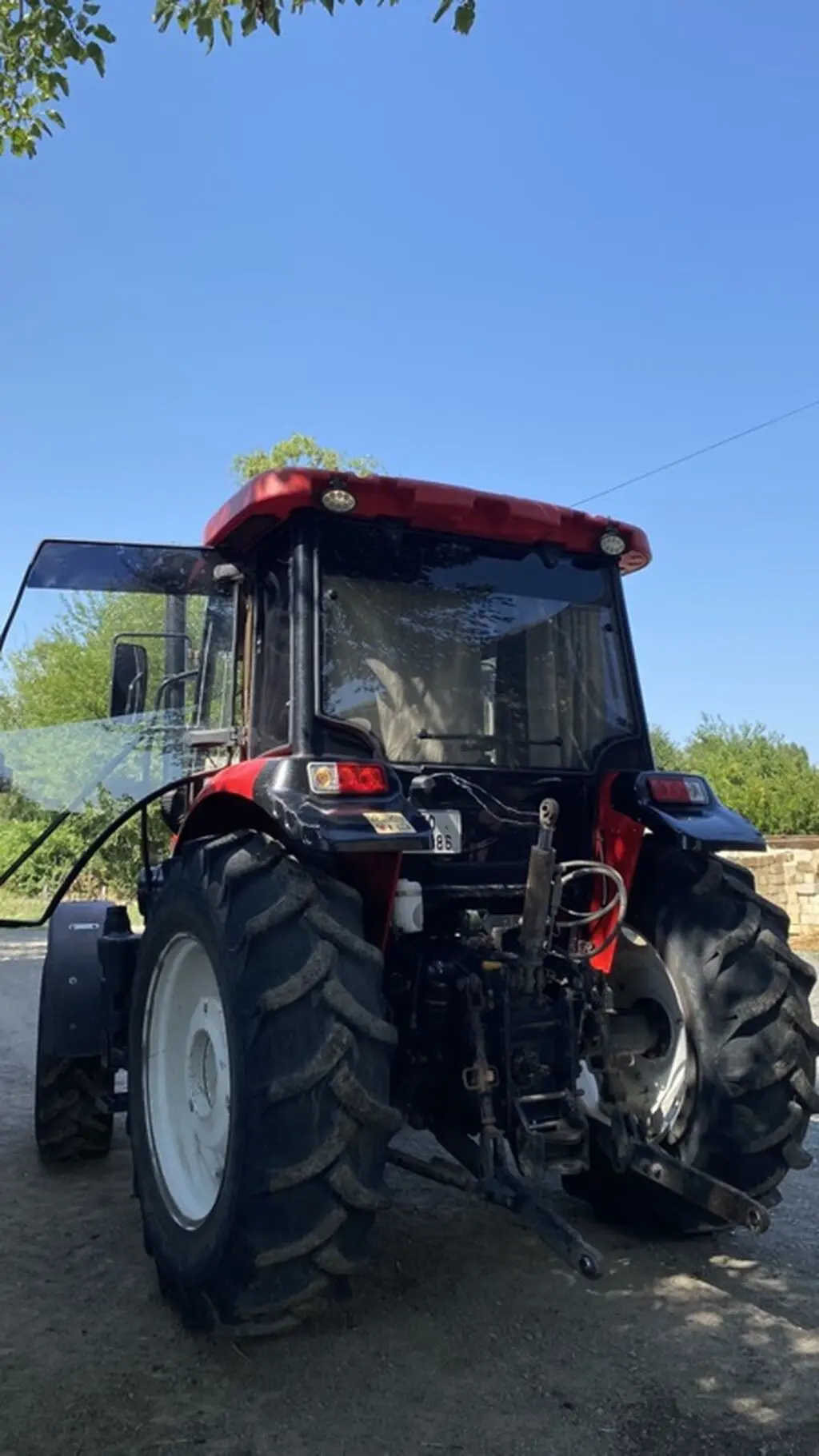 Traktor — K/T texnikası və ehtiyyat hissə, Bərdə