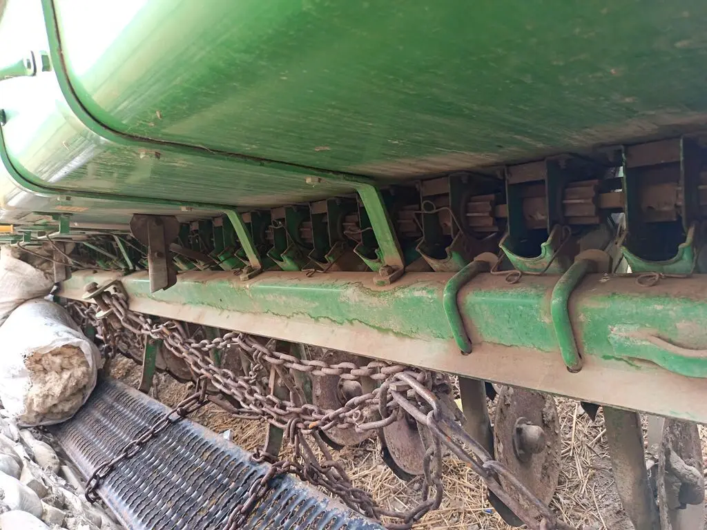 Traktor — K/T texnikası və ehtiyyat hissə, Oğuz