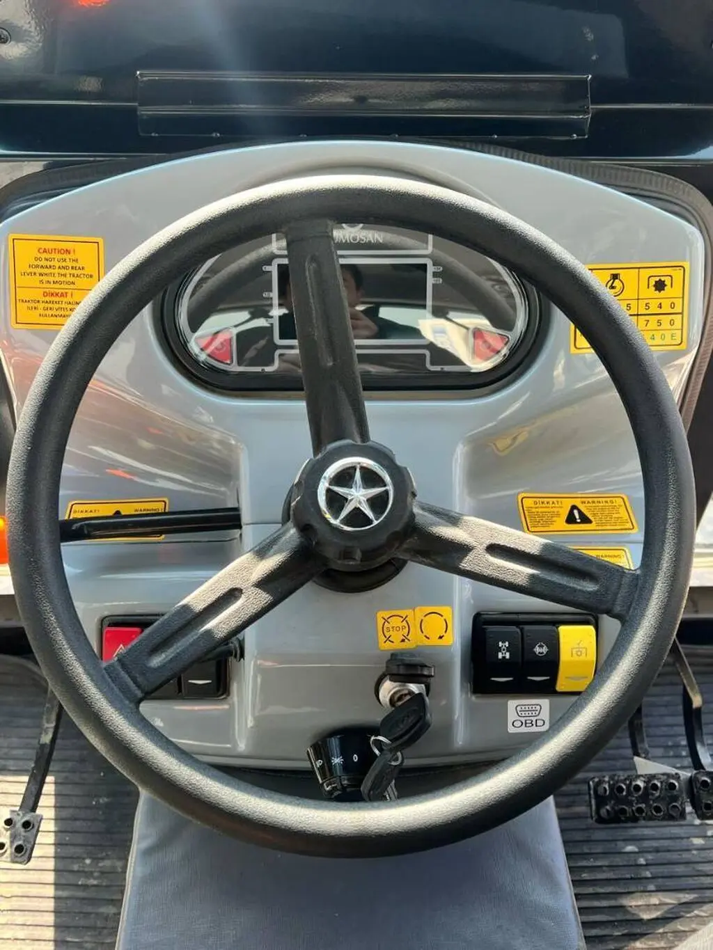 Traktor — K/T texnikası və ehtiyyat hissə, Bakı