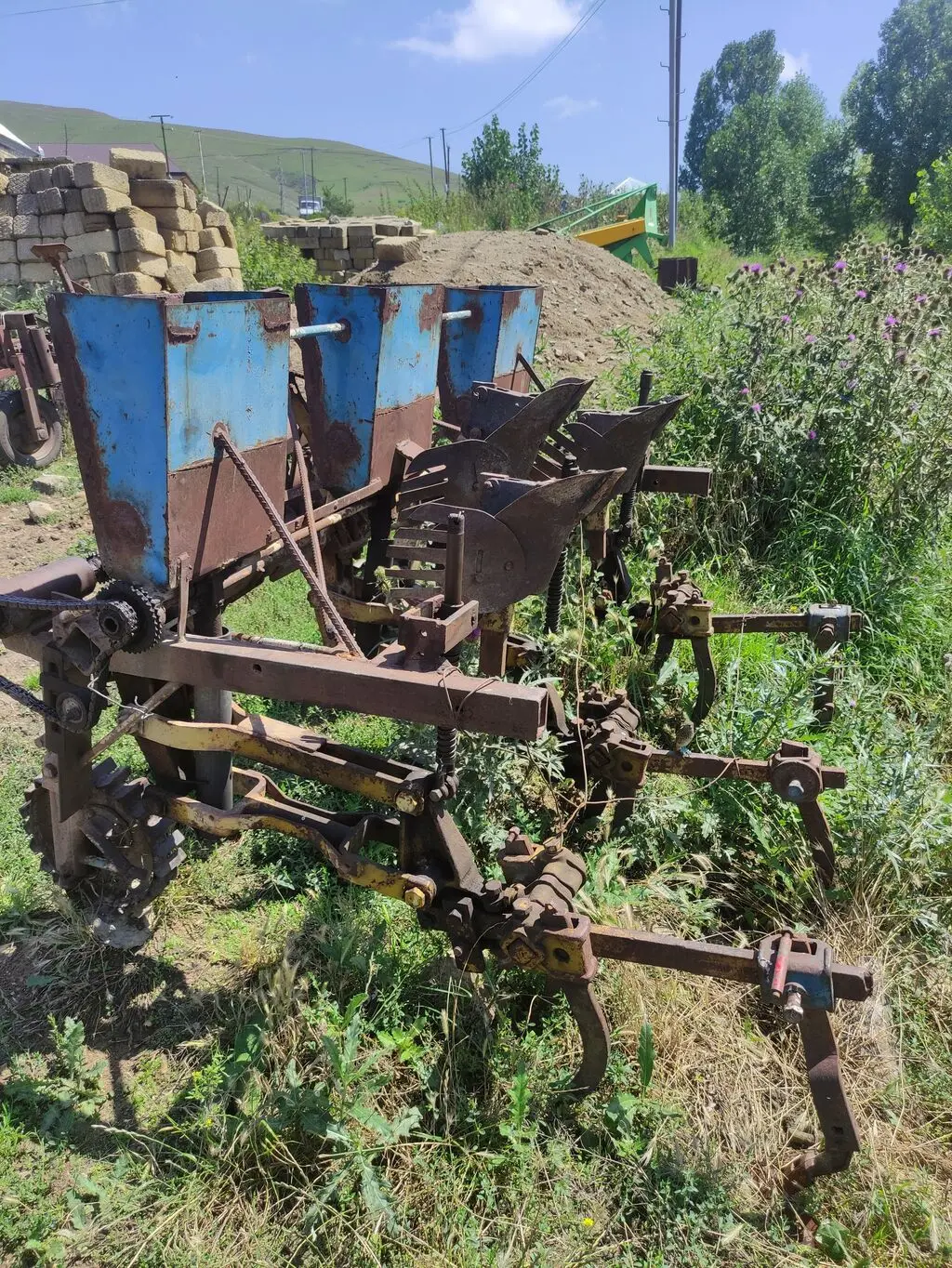 Traktor — K/T texnikası və ehtiyyat hissə, Gədəbəy