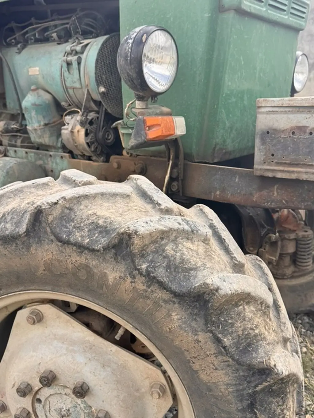 Traktor — K/T texnikası və ehtiyyat hissə, Samux