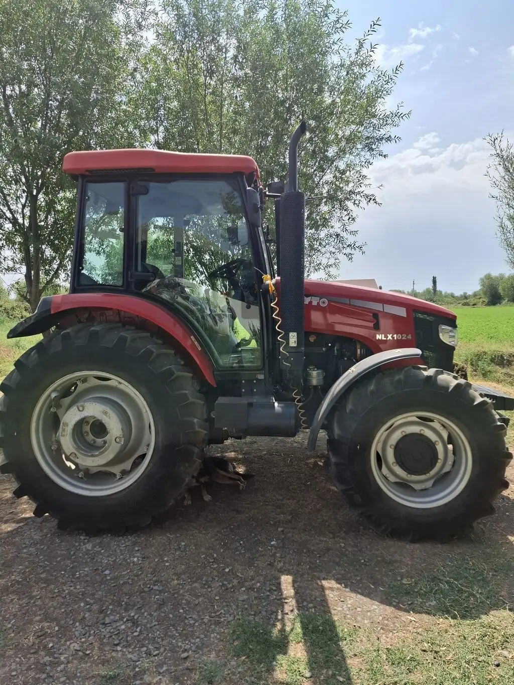 Traktor — K/T texnikası və ehtiyyat hissə, Saatlı