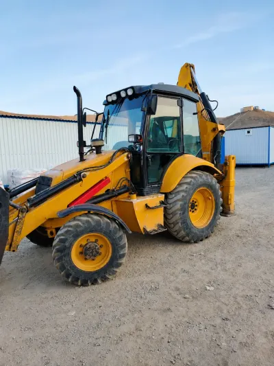 Traktor — K/T texnikası və ehtiyyat hissə, Saatlı