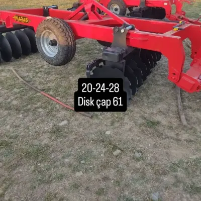 Traktor malası — K/T texnikası və ehtiyyat hissə, Şəki